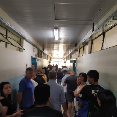 EleiÃ§Ãµes 2024 - VotaÃ§Ã£o no ColÃ©gio Gildo AluÃ­sio Schuck, mantÃ©m bom fluxo de eleitores